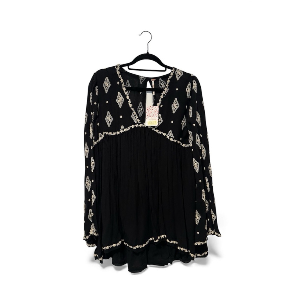 Free People Black vneck dress/tunic with Cream Patterns new with tags size xs